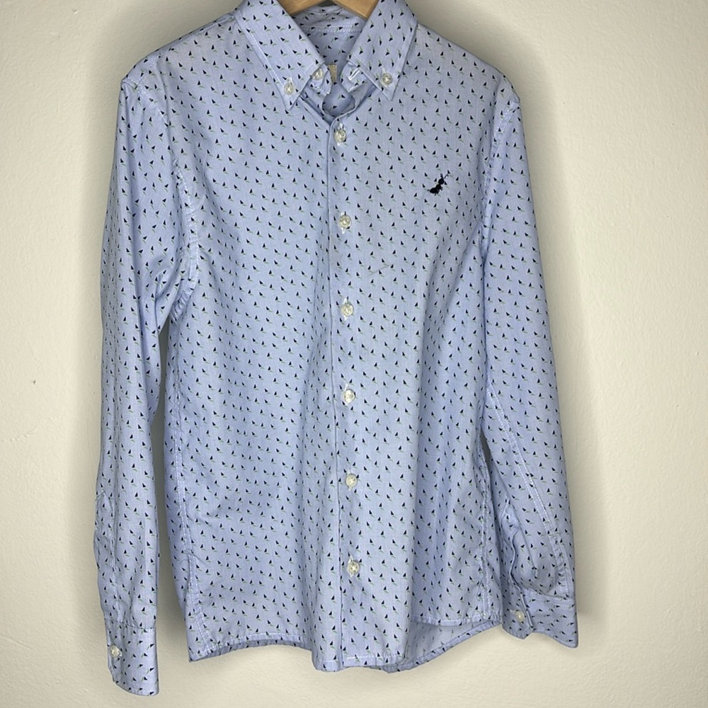 Long sleeved shirt for boys